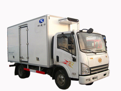 解放虎V4.2米肉鉤車與冷凍車價(jià)格解析 冷鮮肉運(yùn)輸利器與購車建議